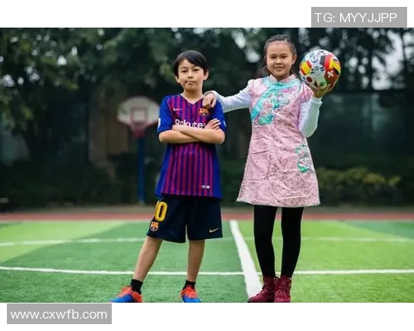 足球明星亲子时光温馨瞬间分享可爱娃儿照片大合集